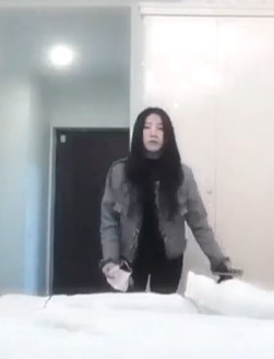 ҹսֵ˿ΧŮ