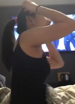 ˽
