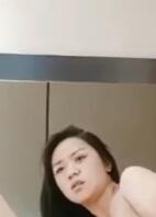 中场休息两个老公都干累了