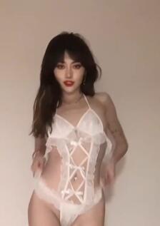 30万粉网红-绝绝子Lisa来了